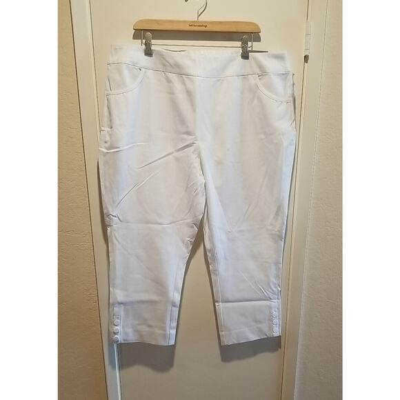 NEW Soft Surroundings Superla 2X Stretch Pull On Straight Leg Crop White Pants - Picture 2 of 12